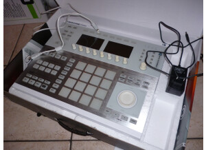 Native Instruments Maschine Studio (48226)