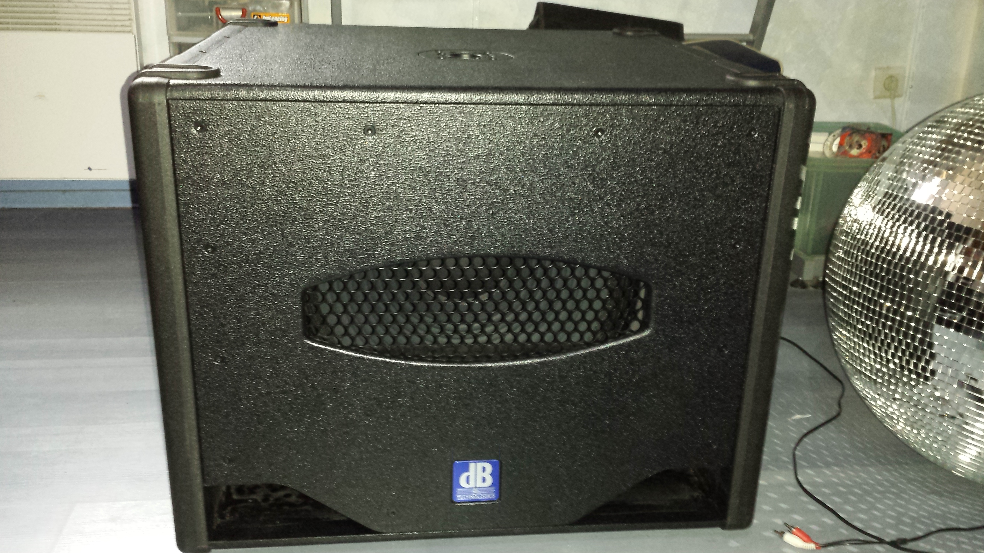 dB Technologies Sub 808D