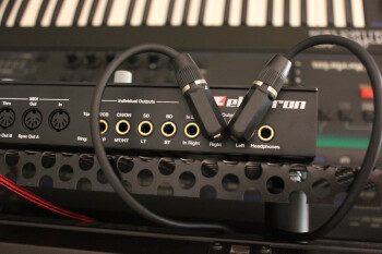 Elektron Analog Rytm : Analog Rytm V130 2tof 011.JPG Elektron Analog Rytm : Analog Rytm V130 2tof 011.JPG