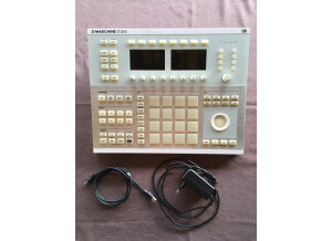Native Instruments Maschine Studio (69058)