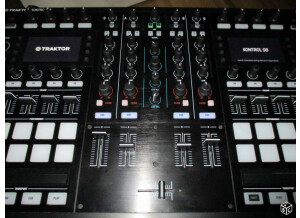 Native Instruments Traktor Kontrol S8 (11011)