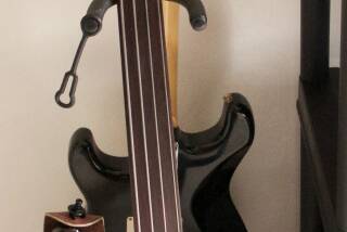 Music Man Sabre I Bass Fretless