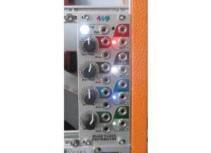 4MS Pedals Quad Clock Distributor (QCD) (95558)