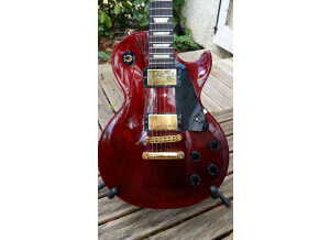 Gibson Les Paul Studio - Wine Red w/ Gold Hardware (75980)
