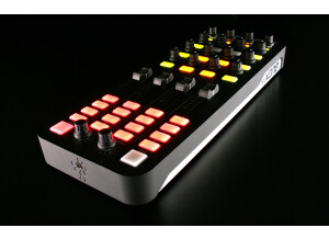 XoneK2 ThreeQ on black 2800