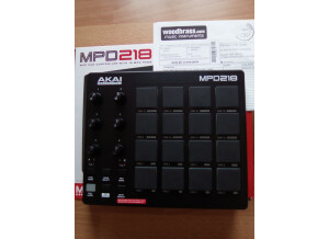 Akai MPD218 (9116)