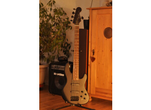 Fender Jazz Bass 24 V 5 Strings black