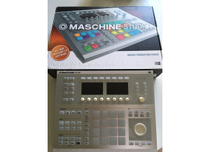 Native Instruments Maschine Studio (27160)
