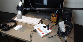 Tascam MiNiSTUDIO Creator US-42 : TAS US 42 m two mic 6860 w Tascam MiNiSTUDIO Creator US-42 : TAS US 42 m two mic 6860 w