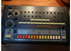 Roland TR-808 (32369)