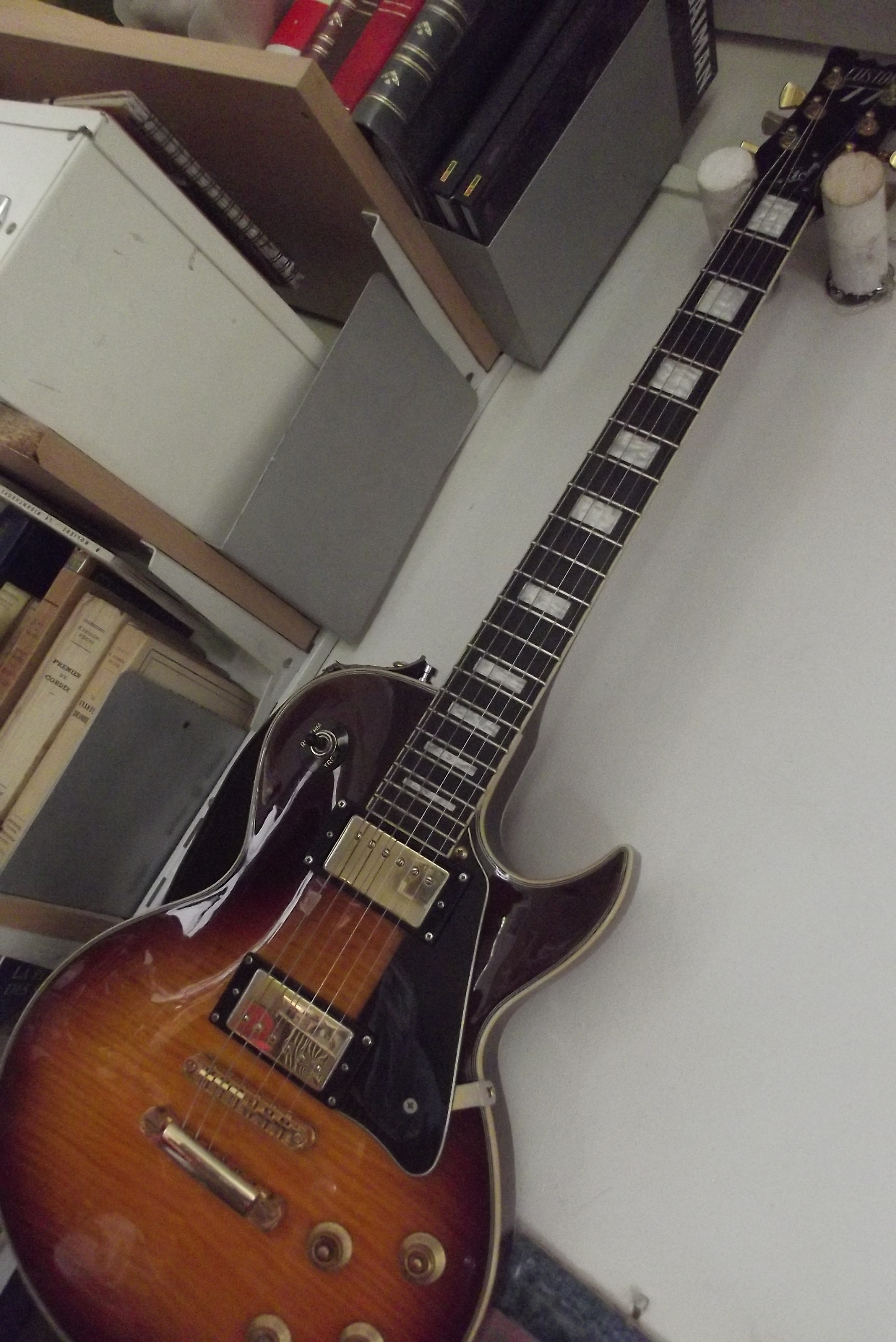 Custom77 London's Burning CS4