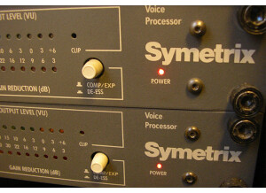 Symetrix 528 (27729)