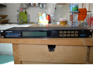Alesis MidiVerb 4 (76099)