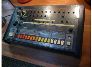 Roland TR-808 (28879)