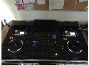 Pioneer CDJ-2000 (29588)