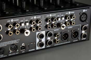 XonePX5 Close4 XonePX5 Close4