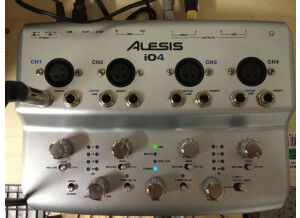 Alesis iO4 (3573)