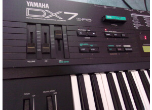 Yamaha DX7 IIFD (65584)