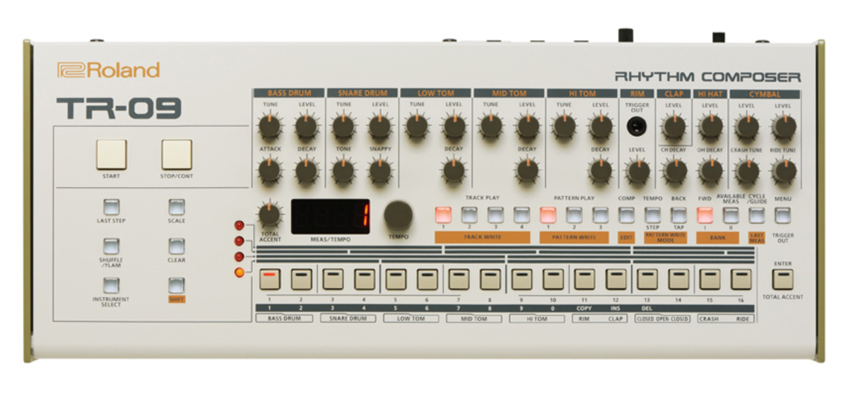 Roland TR-09 : TR 09 Front