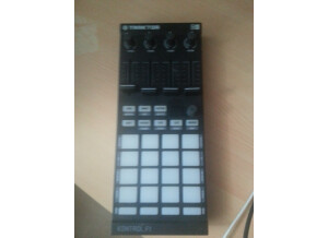 Native Instruments Traktor Kontrol F1 (12707)