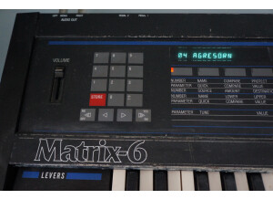 Oberheim Matrix 6 (97127)