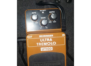 Behringer Ultra Tremolo UT100 (22310)