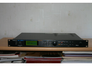 Roland E-20 (91780)