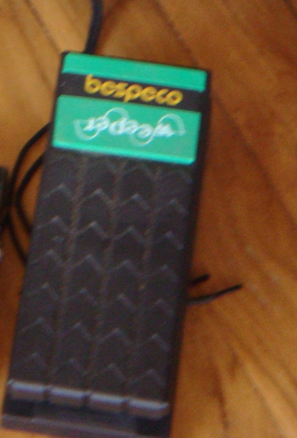 Bespeco Weeper - WhaWha volume