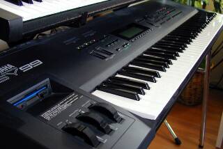 Yamaha SY99