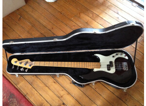 Fender American Deluxe Precision Bass [1998-2001] (34504)