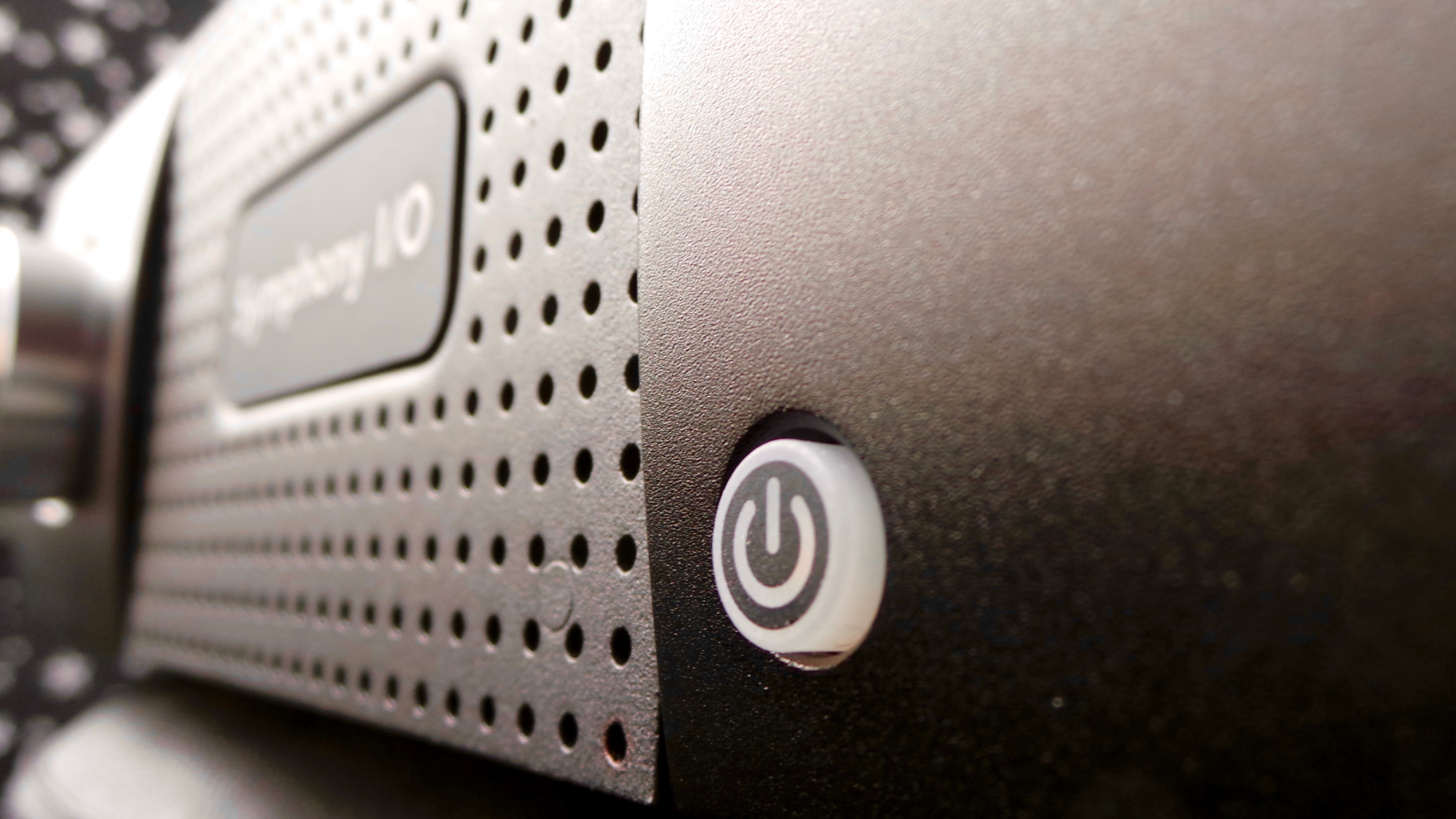 Apogee Symphony I/O Mk II Thunderbolt 8x8+8MP Mk II : Symphony IO Mk II 8&times;8+8MP 10