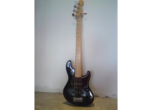 Fender American Deluxe Series - Jazz Bass V Mn Bk
