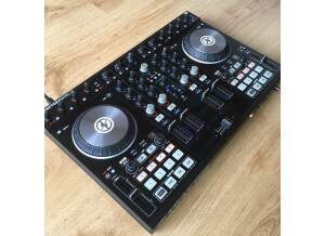 Native Instruments Traktor Kontrol S4 mk2 (85059)