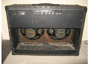 Roland Jazz Chorus-120