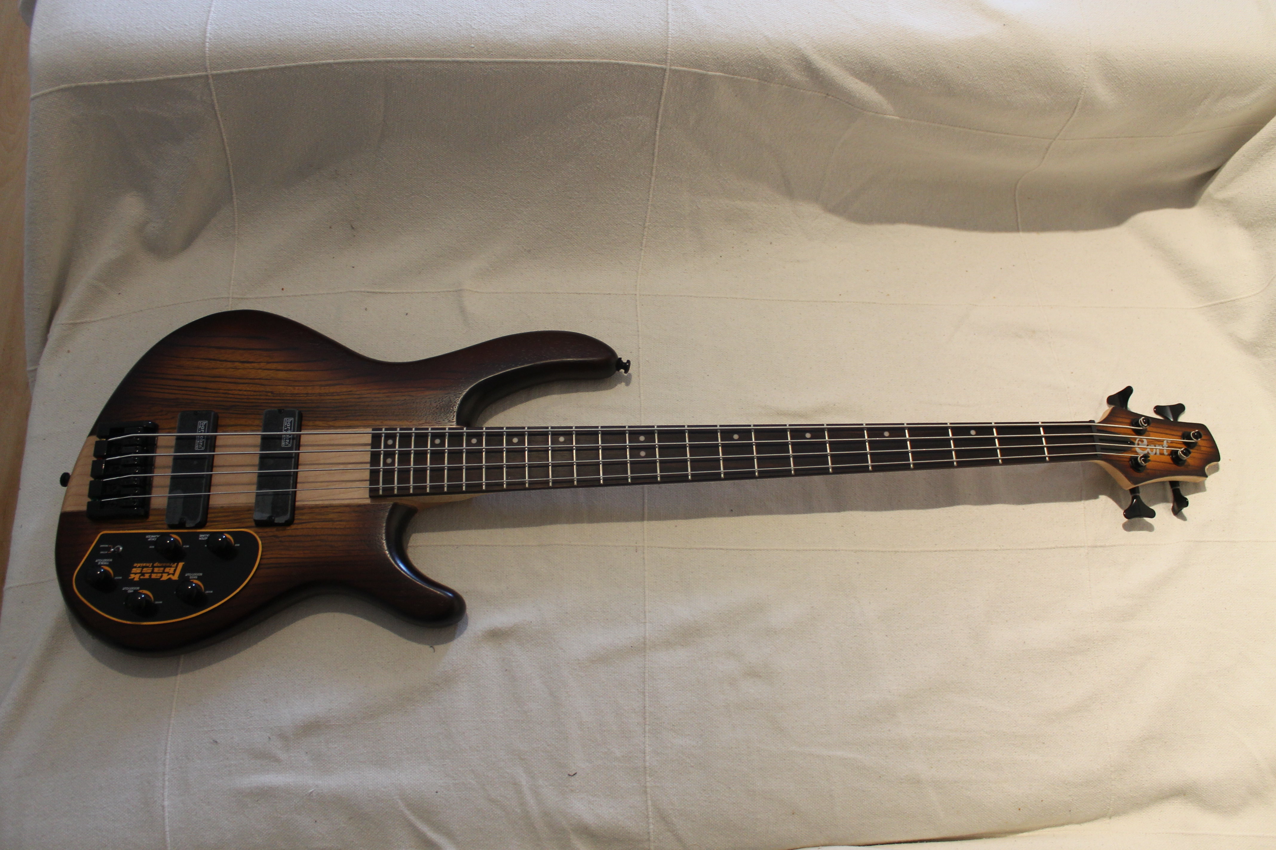 Cort C4 Plus ZBMH : Test Cort Artisan Photo C4 10.JPG