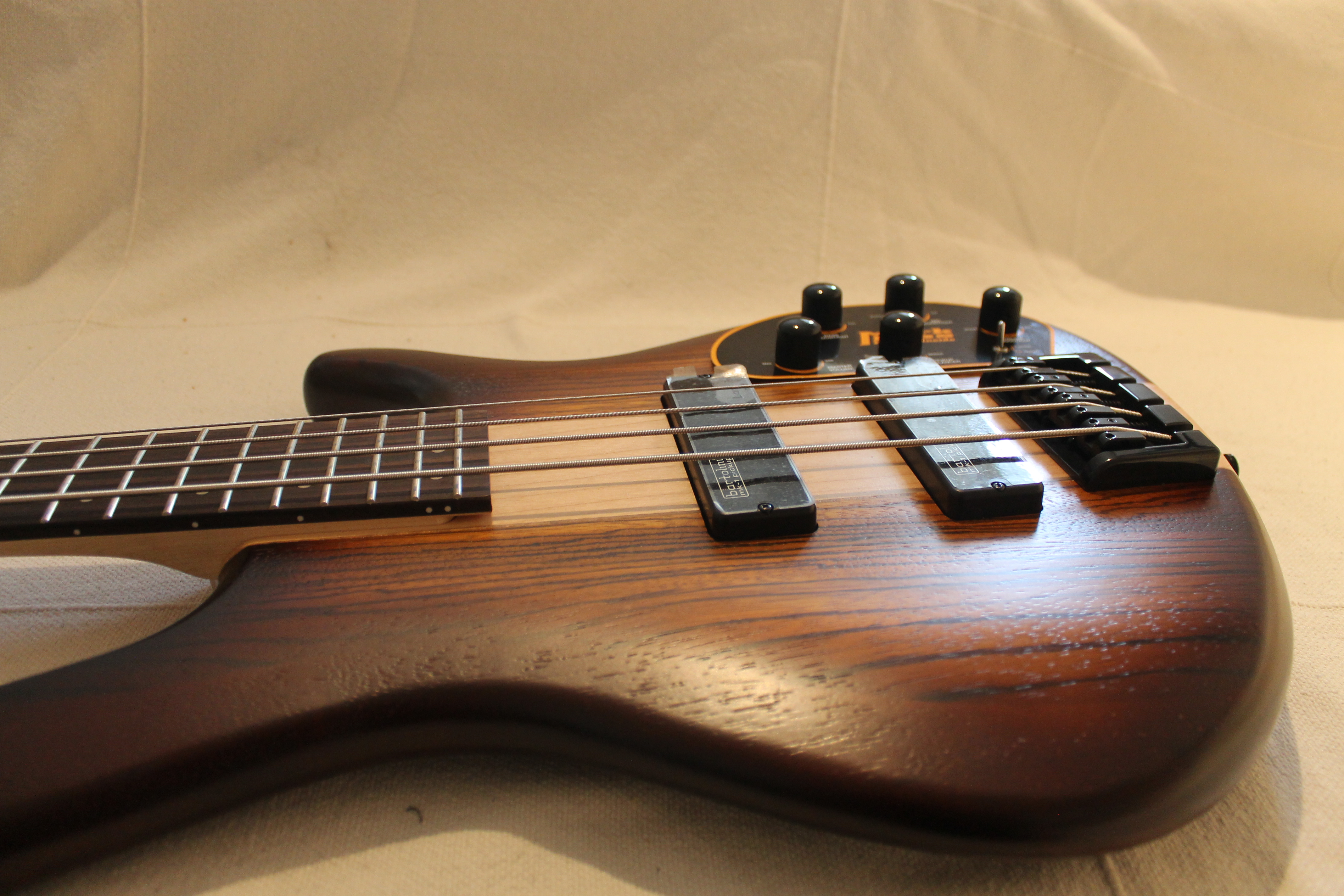 Cort C4 Plus ZBMH : Test Cort Artisan Photo C4 15.JPG