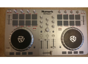 Numark Mixtrack II