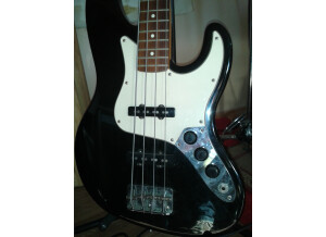 Fender Standard Jazz Bass [1990-2005] (63971)