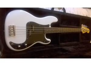 Squier Vintage Modified Precision Bass (2974)