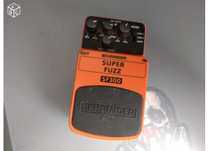 Behringer Super Fuzz SF300 (31029)
