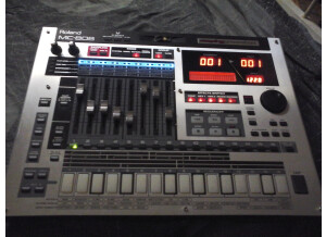 Roland MC-808 (40270)