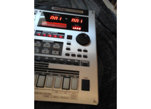 Roland MC-808 (83773)