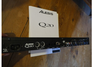 Alesis Q 20 (48098)