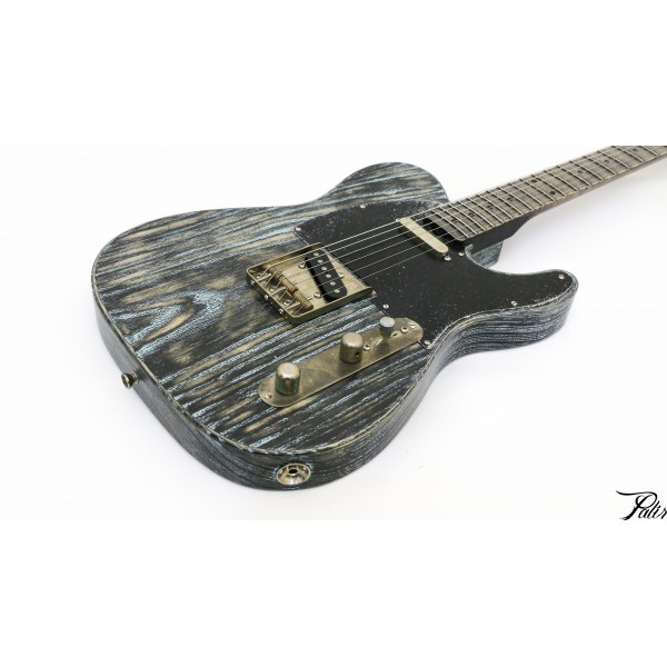 Palir Guitars Titan : titan shipwrecked (3)