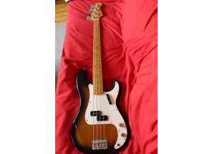Fender Precision Bass Japan (5988)