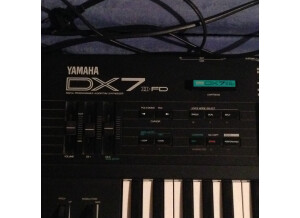 Yamaha DX7 IIFD (58303)