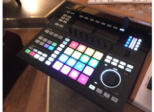 Native Instruments Maschine Studio (49129)