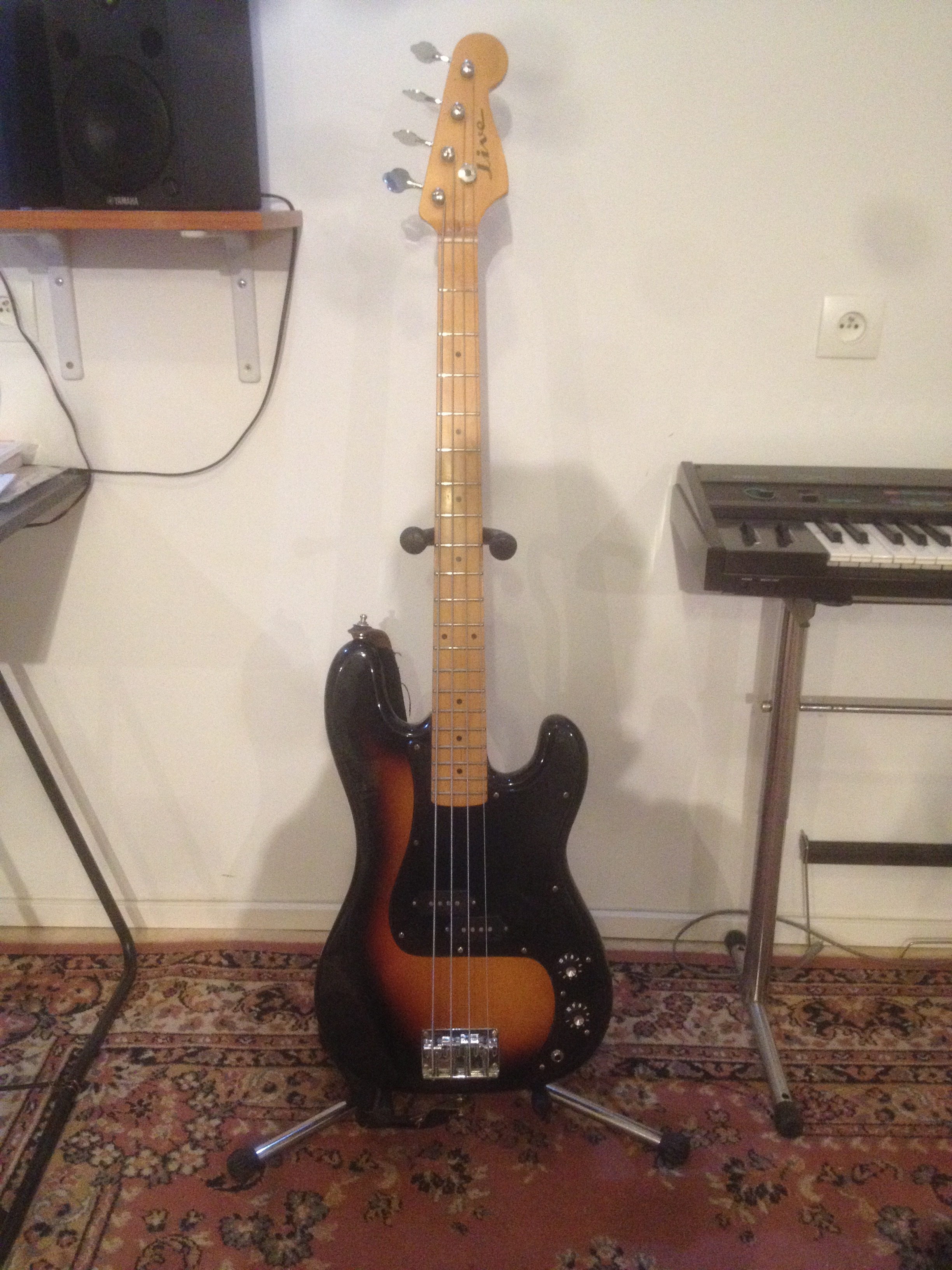 Live Precision Bass