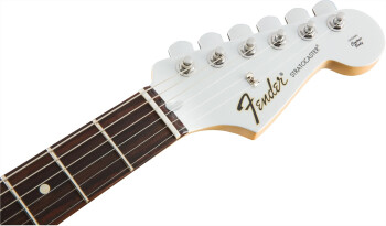 Fender Special Edition White Opal Stratocaster : xxld 122879 0140201534 gtr hdstckfrt 001 nr