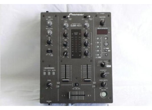 Pioneer DJM-400 (8619)